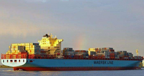 国际海运中转集装箱码头操作和不合理的运输